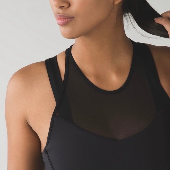 Lululemon Running In The City Tank - Picture 2 of 6